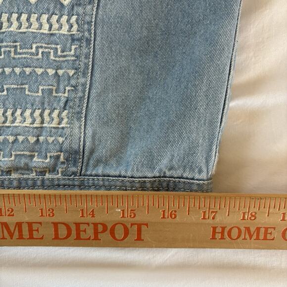 People Denim Jacket Aztec Embroidered Jean Trucker Style Jacket Size Large - Picture 15 of 16